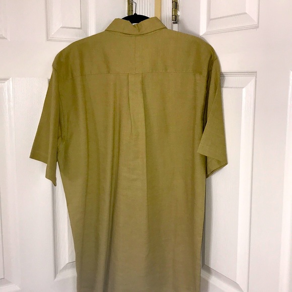 JosABank. Fits for a XL. Not Medium. Olive Green - Picture 2 of 3